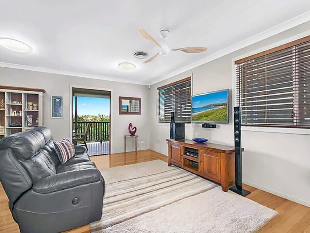 17 Parooba Avenue, CAMP HILL QLD 4152, Camp Hill - Thumbnail 6