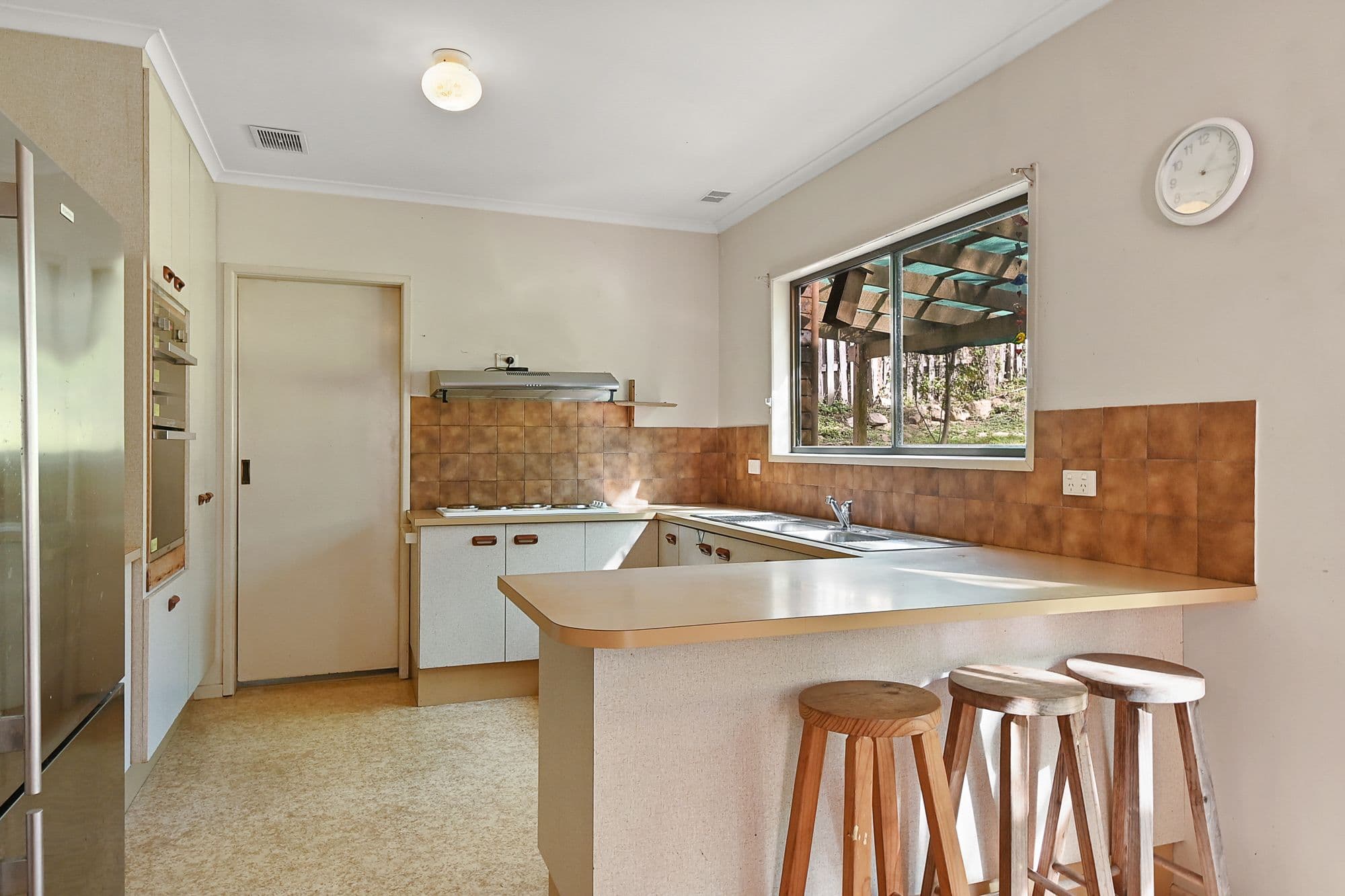 26 Woorama Road, The Gap QLD 4061, The Gap - Thumbnail 3