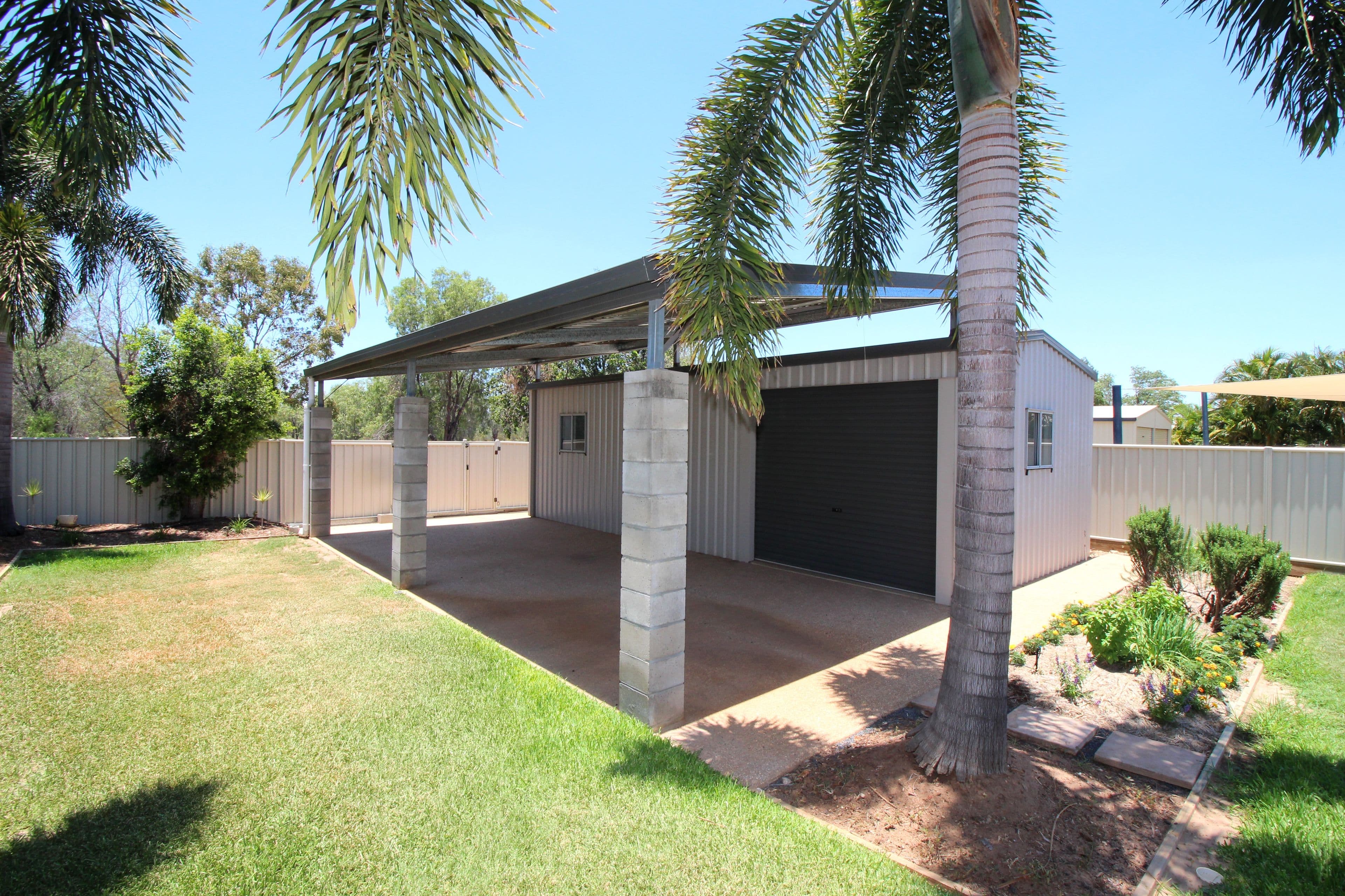 14 Cook Close, Emerald QLD 4720, Emerald - Thumbnail 3