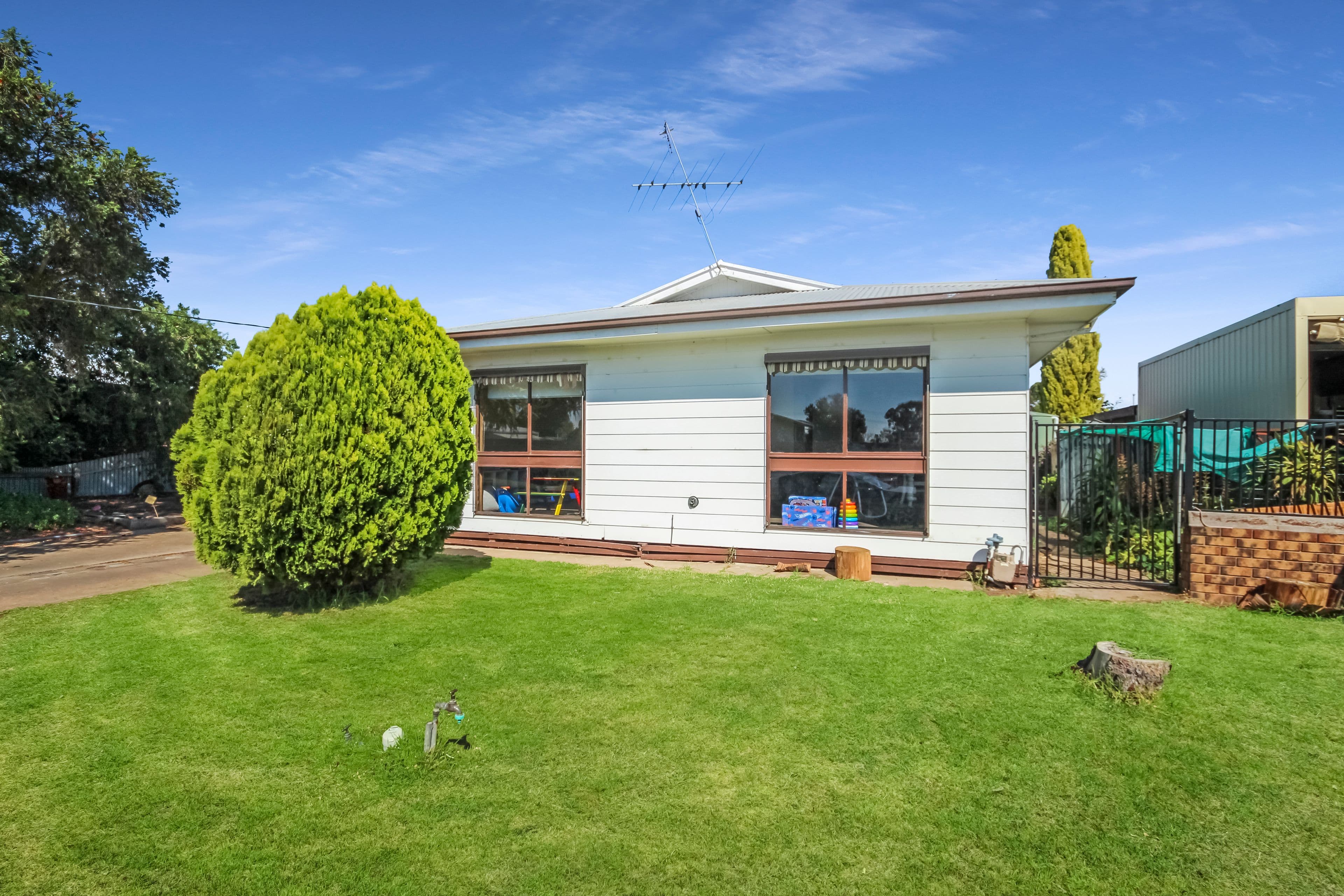 13 Queen Street, Horsham VIC 3400, Horsham - Image 1