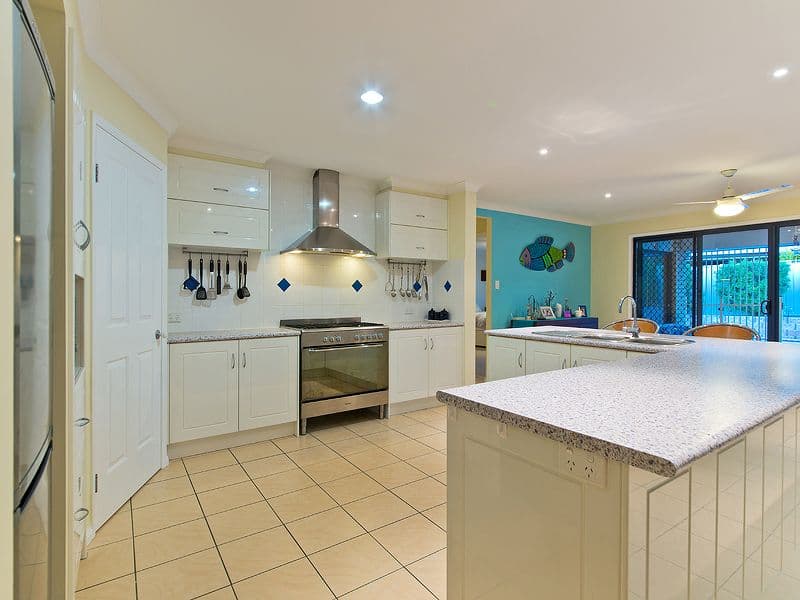 22 Clair Avenue, DECEPTION BAY QLD 4508, Deception Bay - Thumbnail 3
