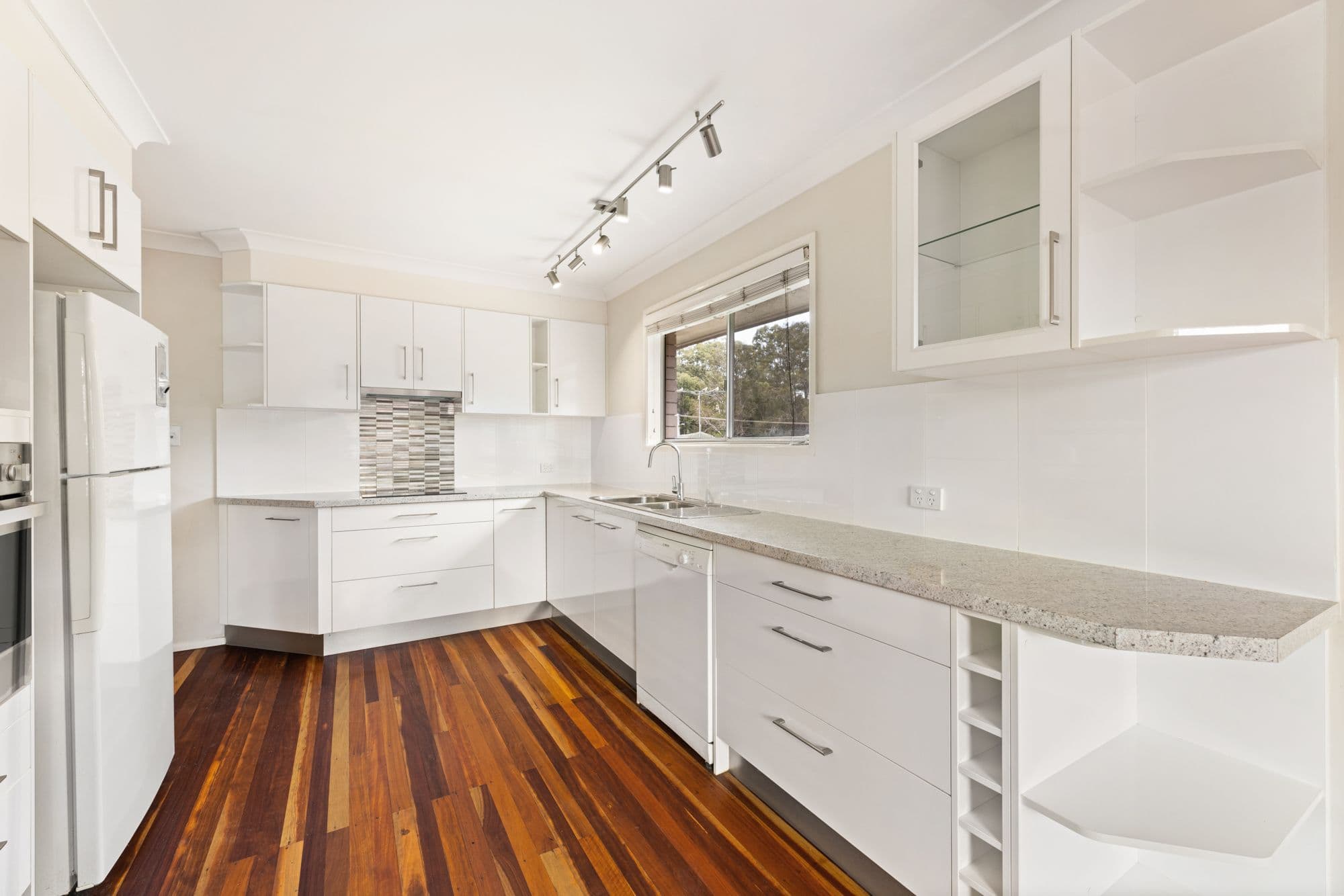 4 Nevern Street, Macgregor QLD 4109, Macgregor - Thumbnail 3