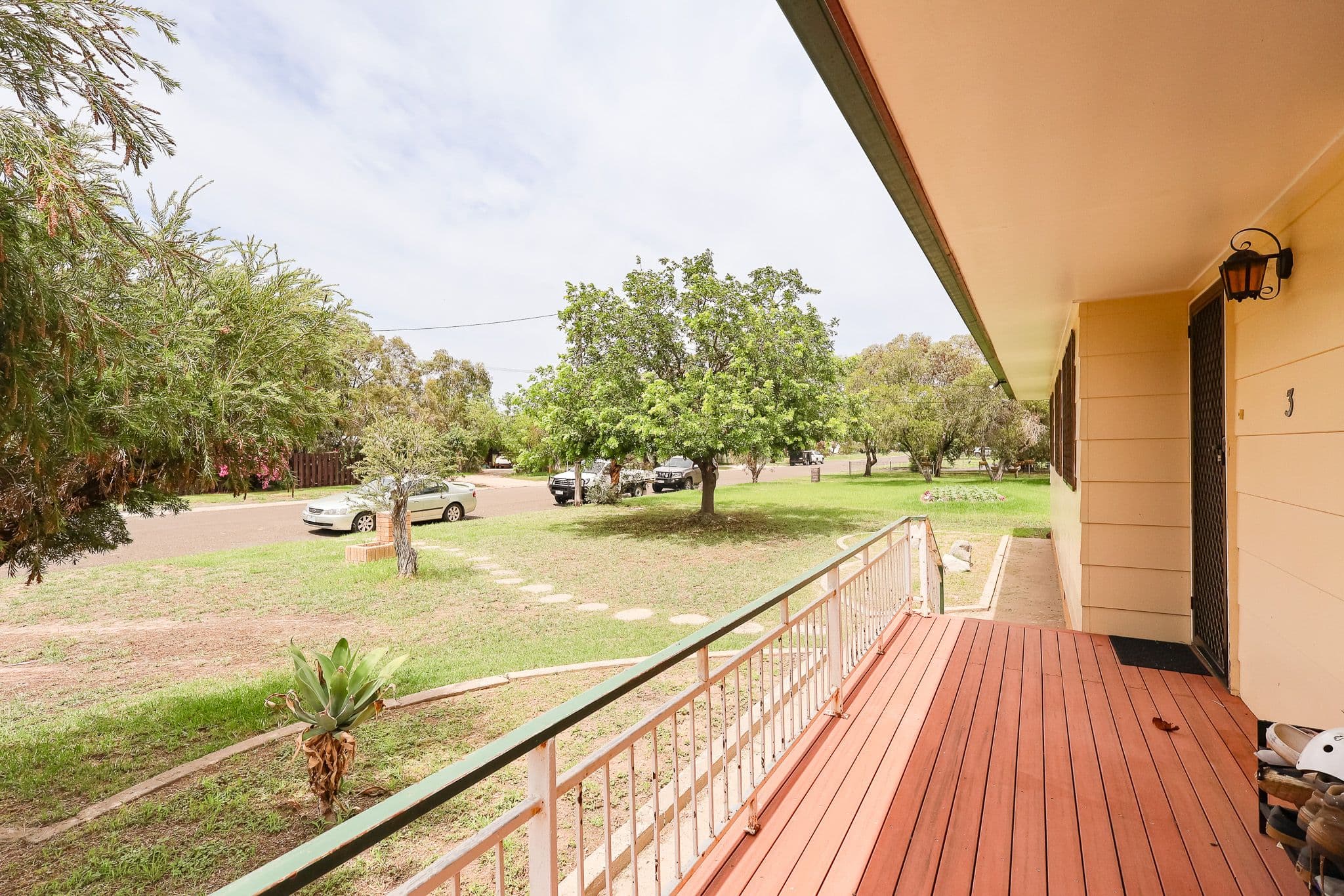 3 Taylor Street, Roma QLD 4455, Roma - Thumbnail 2