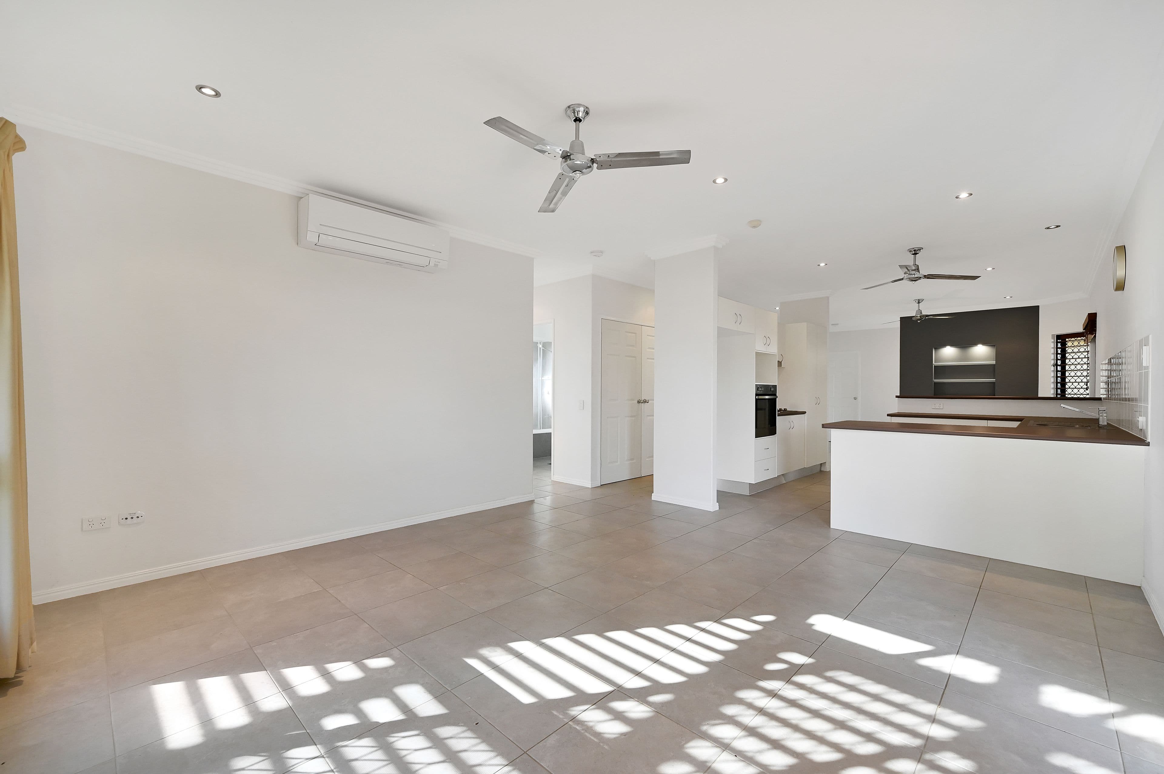 4b Spring Street, Hermit Park QLD 4812, Hermit Park - Thumbnail 4