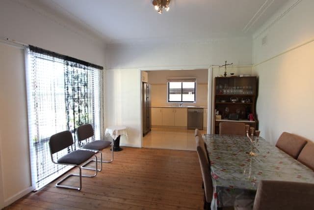 7 Foxlow Street, Canley Heights NSW 2166, Canley Heights - Thumbnail 3