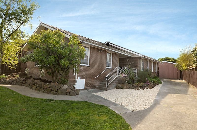 14 Lynn Drive, FERNTREE GULLY VIC 3156, Ferntree Gully - Thumbnail 2