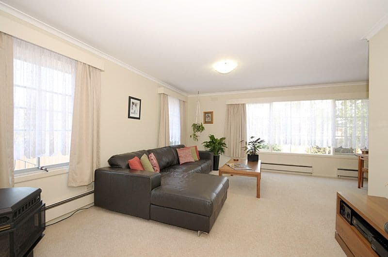 14 Lynn Drive, FERNTREE GULLY VIC 3156, Ferntree Gully - Thumbnail 4