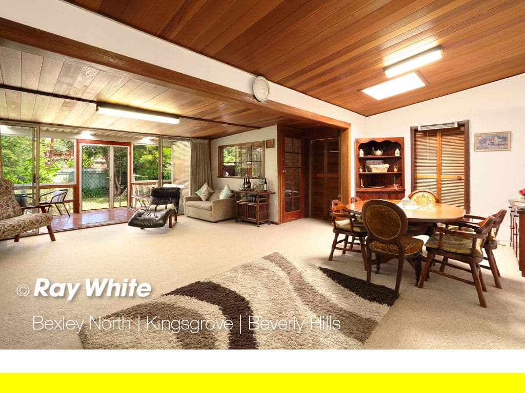 10 Allambee Crescent, Beverly Hills - Thumbnail 4