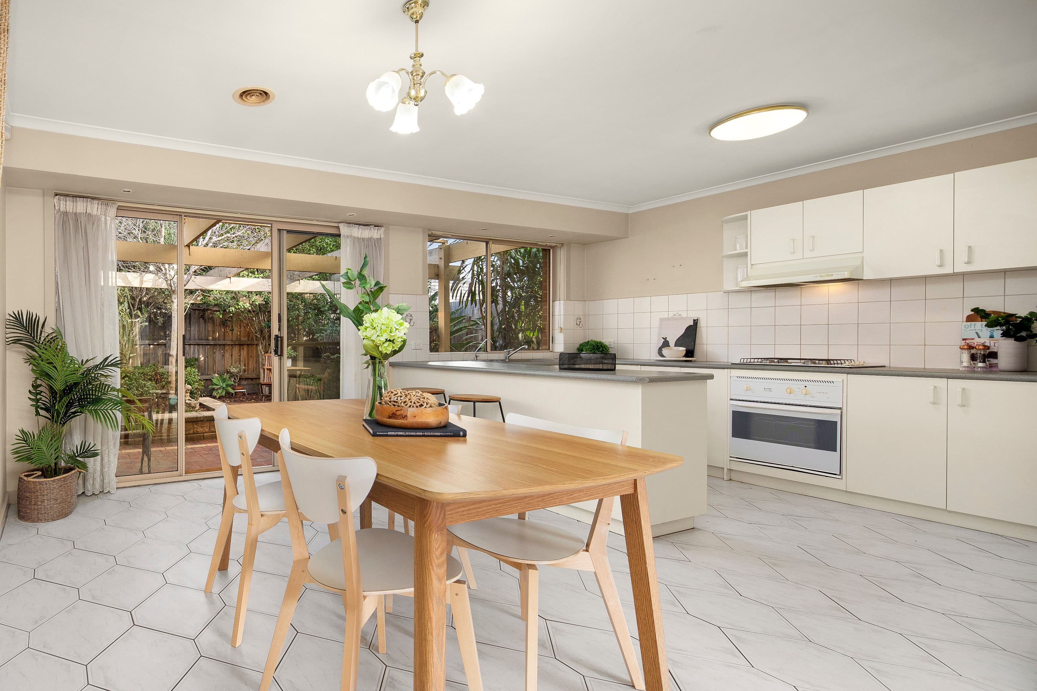 137 North Road, Reservoir VIC 3073, Reservoir - Thumbnail 4