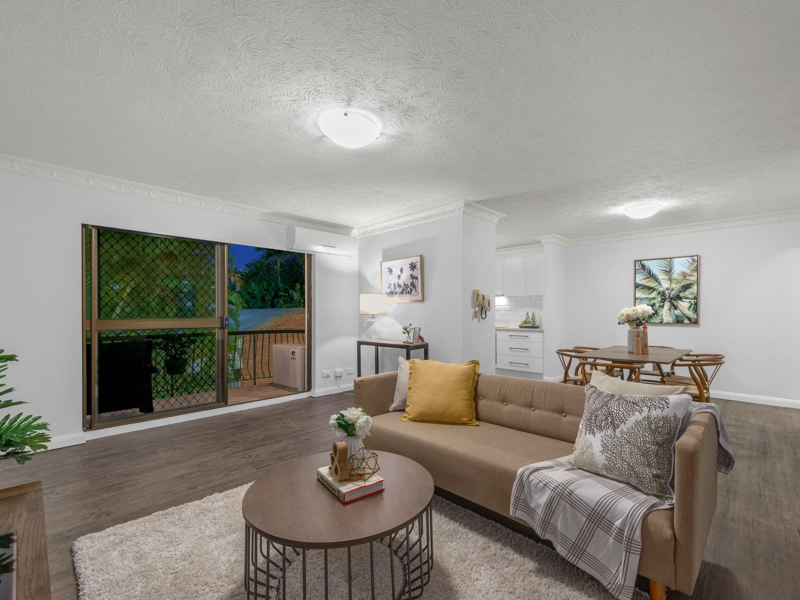 12 Durham Street, Coorparoo QLD 4151, Coorparoo - Thumbnail 3
