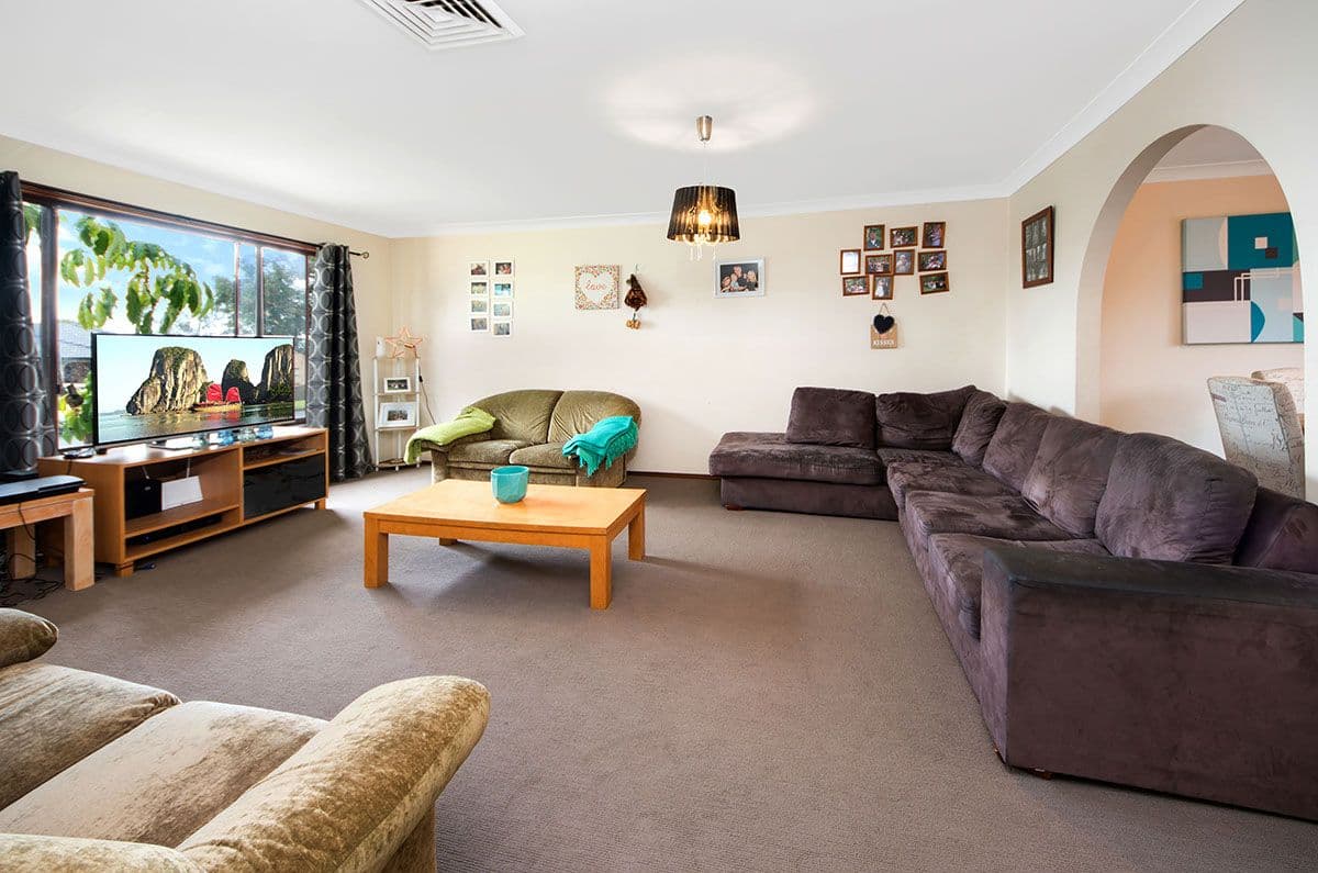 26 Wilbung Road, Illawong - Thumbnail 2