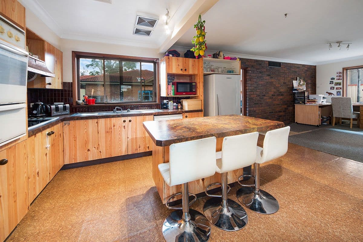 26 Wilbung Road, Illawong - Thumbnail 3