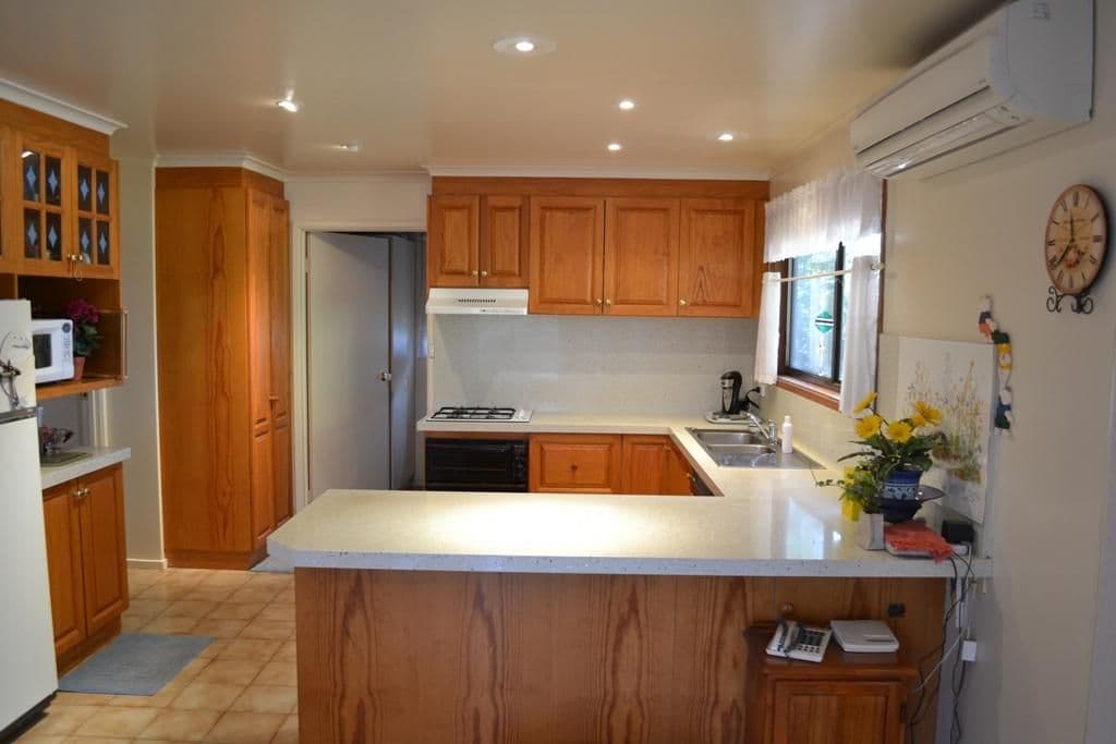 2 Aldridge Drive, SUNBURY VIC 3429, Sunbury - Thumbnail 2