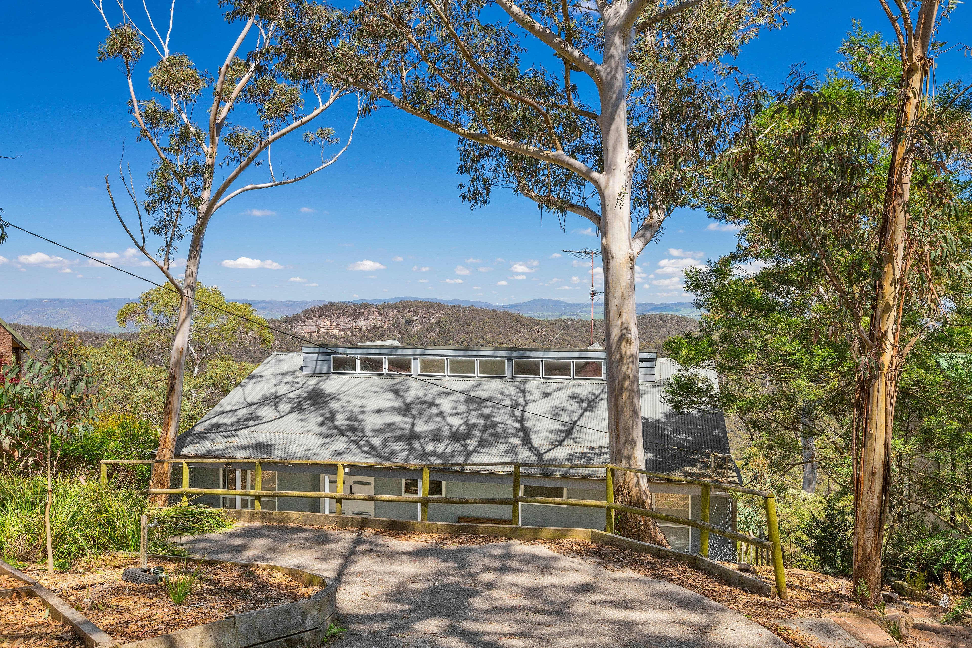 232 Victoria Street, Mount Victoria - Thumbnail 2