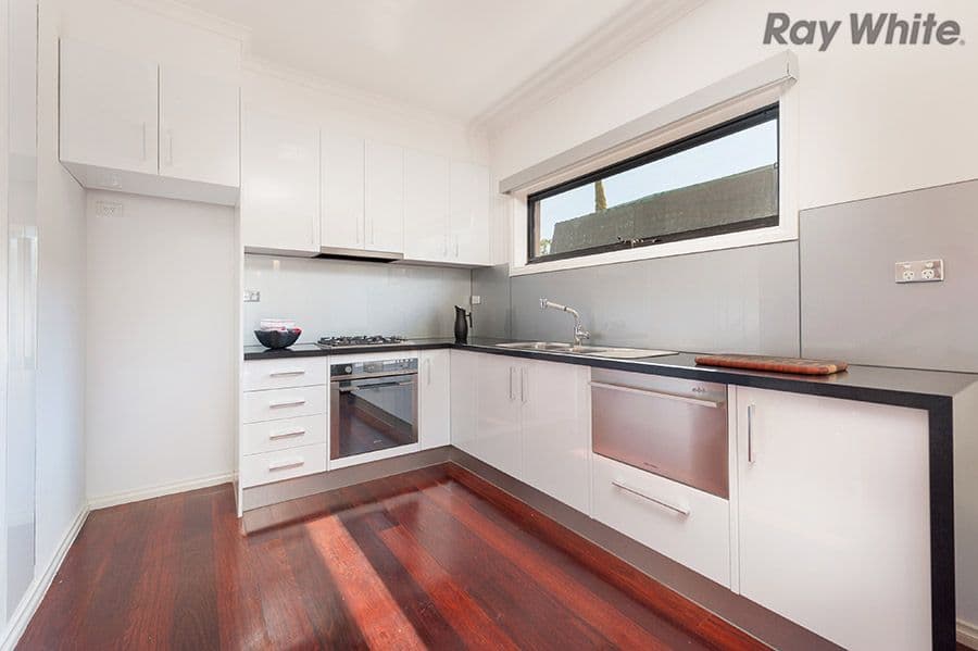 53 Saratoga Crescent, Keilor Downs VIC 3038, Keilor Downs - Thumbnail 2