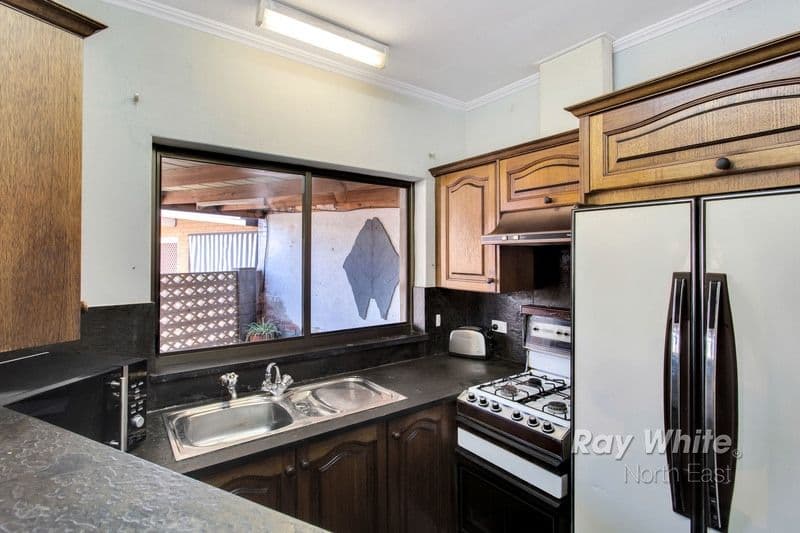 3 Eyre Crescent, Valley View SA 5093, Valley View - Thumbnail 3