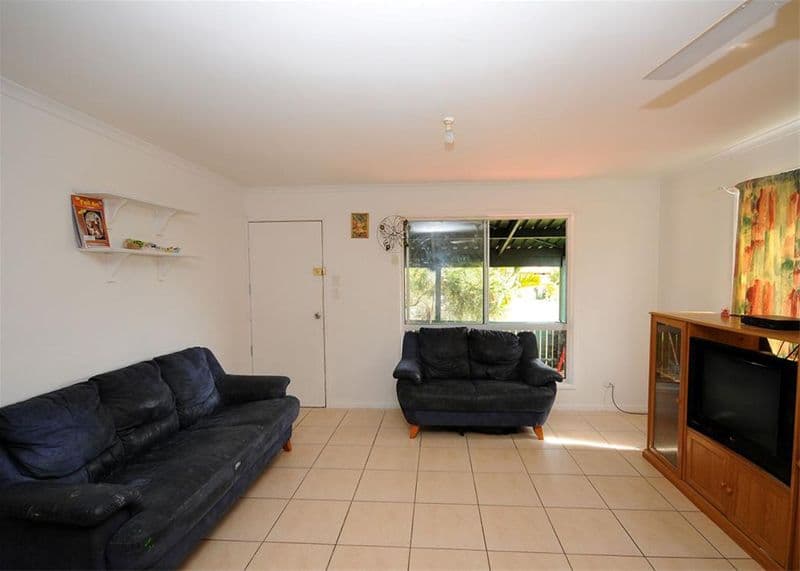 6  Howlett Street, URANGAN QLD 4655, Urangan - Thumbnail 5