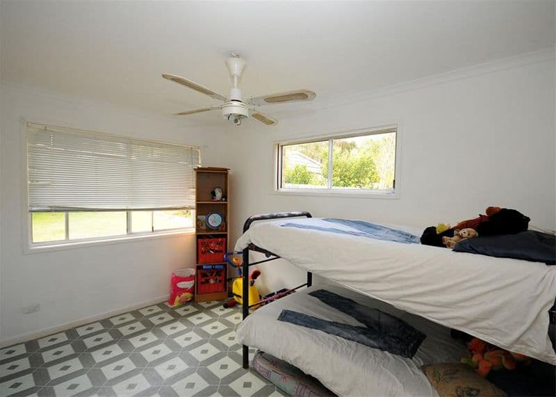 6  Howlett Street, URANGAN QLD 4655, Urangan - Thumbnail 8