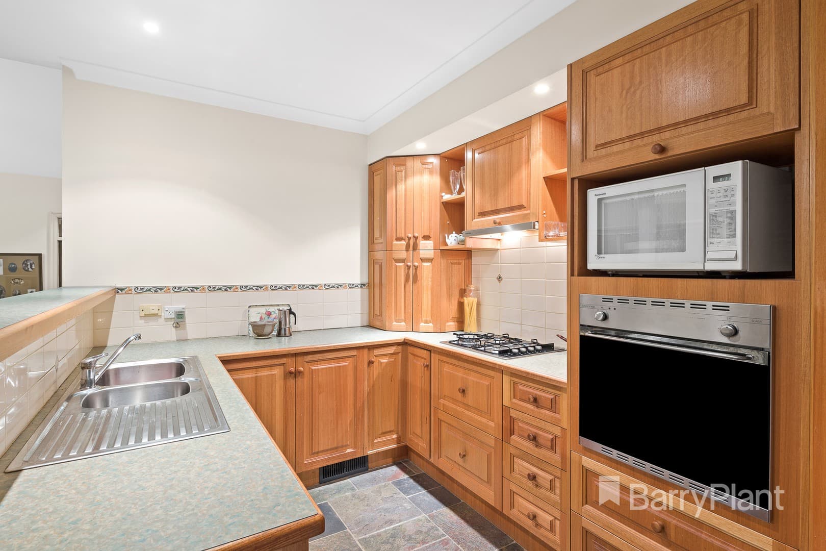 2/29 Tram Road, Doncaster, VIC 3108, Doncaster - Thumbnail 3