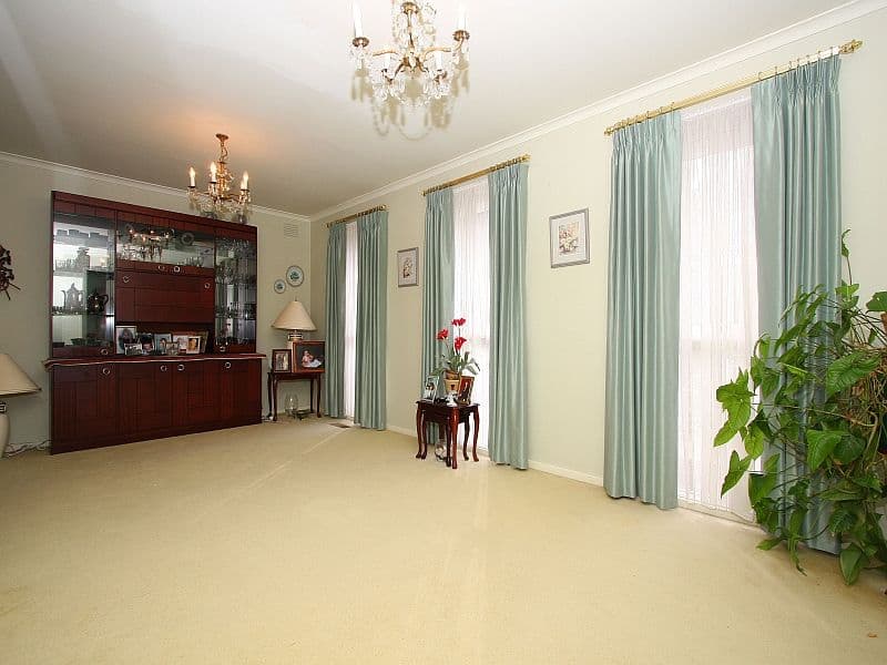 5 Poseidon Close, MILL PARK VIC 3082, Mill Park - Thumbnail 5