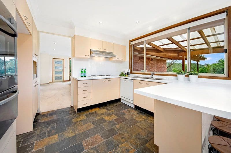 2 Sutcliffe Place, BARDEN RIDGE NSW 2234, Barden Ridge - Thumbnail 4