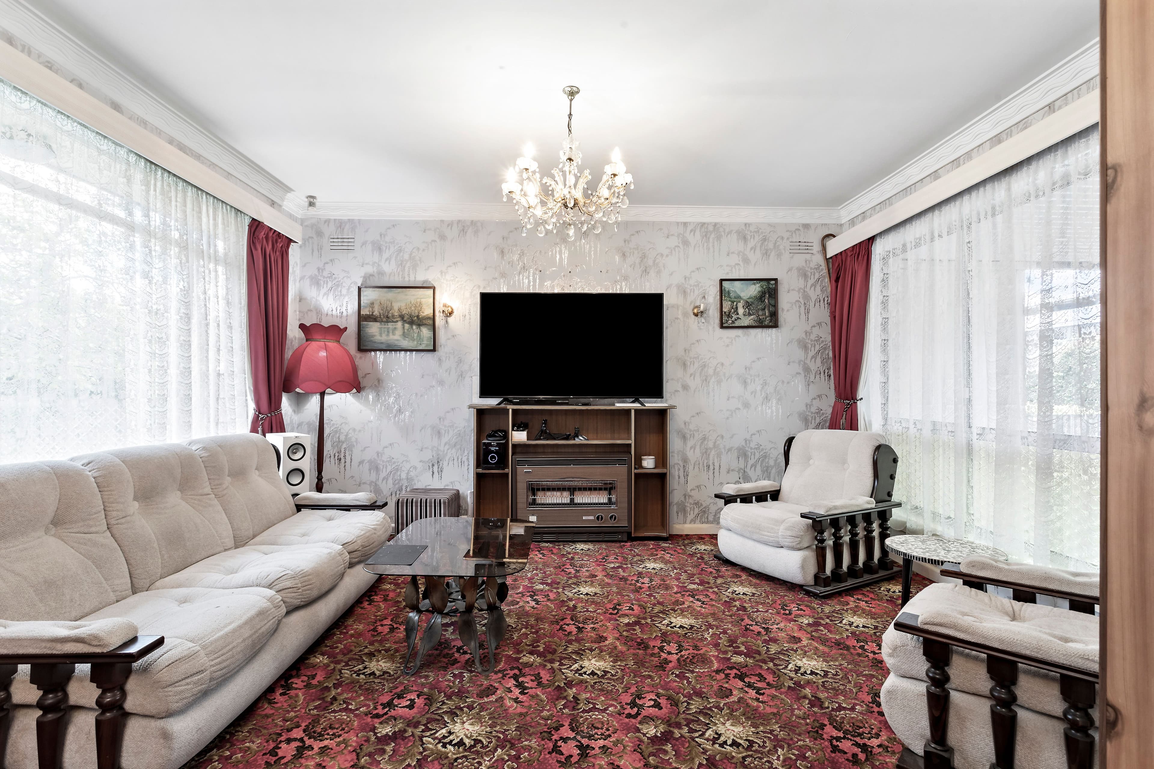 46 Chesterville Road, Cheltenham VIC 3192, Cheltenham - Thumbnail 2