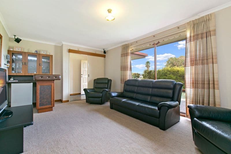 35 Zenobia Crescent, MODBURY NORTH SA 5092, Modbury North - Thumbnail 2