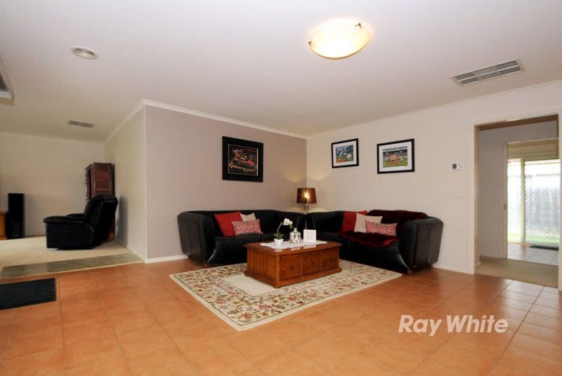 6 Eli Court, ROWVILLE VIC 3178, Rowville - Thumbnail 4