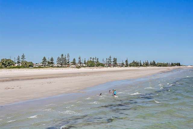 326 Lady Gowrie Drive, Taperoo SA 5017, Taperoo - Thumbnail 4