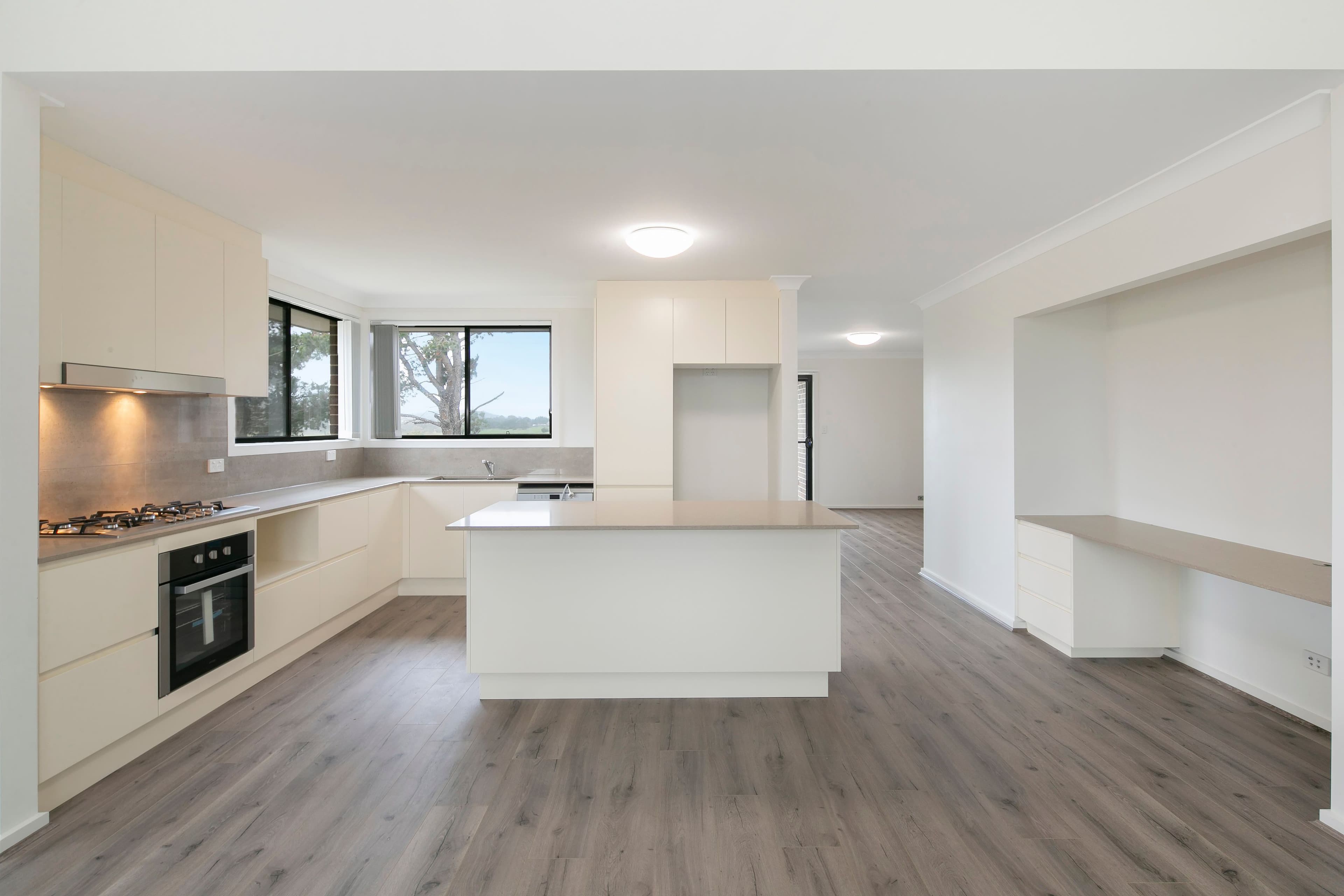 22 Huxtable Place, Goulburn NSW 2580, Goulburn - Thumbnail 2