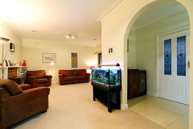 38 Orrong Avenue, RESERVOIR VIC 3073, Reservoir - Thumbnail 2