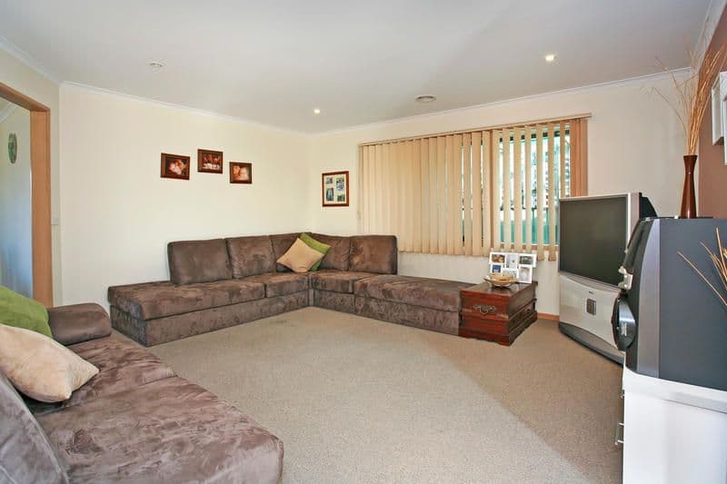 11 Greenville Drive, GROVEDALE VIC 3216, Grovedale - Thumbnail 4