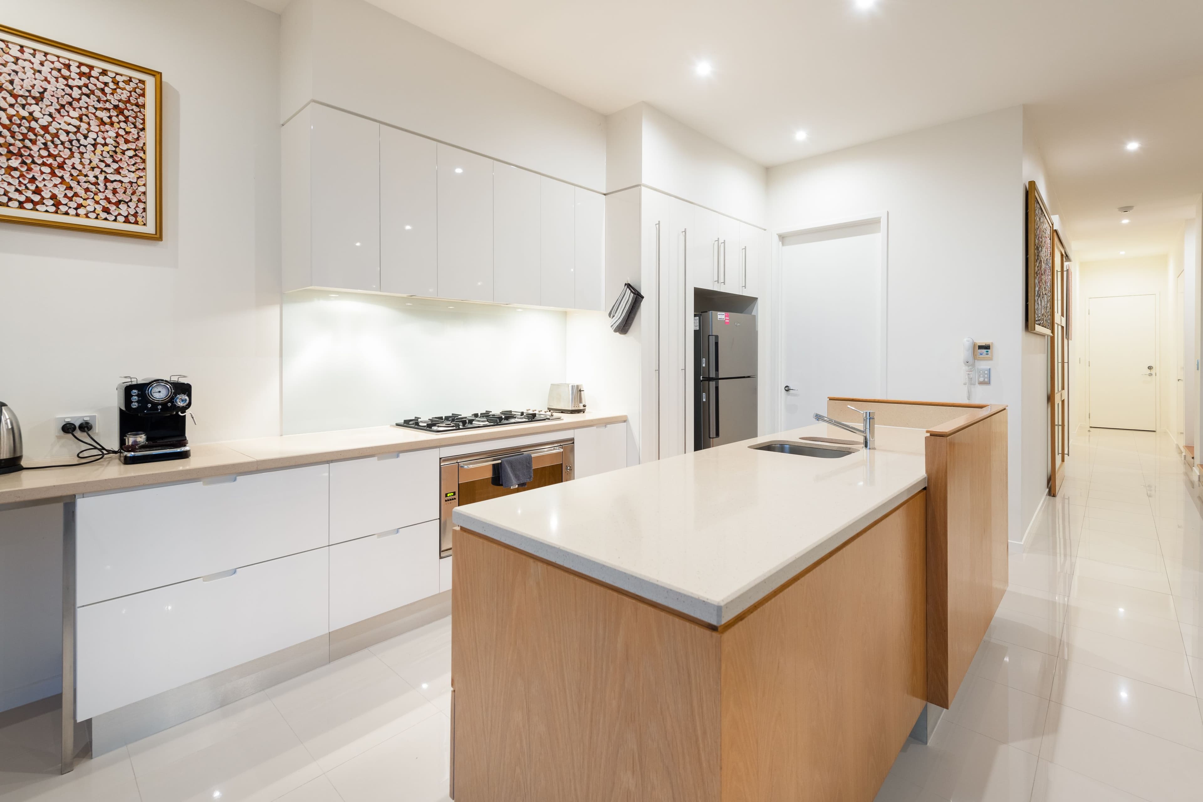 6072 Lugano Drive, Hope Island QLD 4212, Hope Island - Thumbnail 8