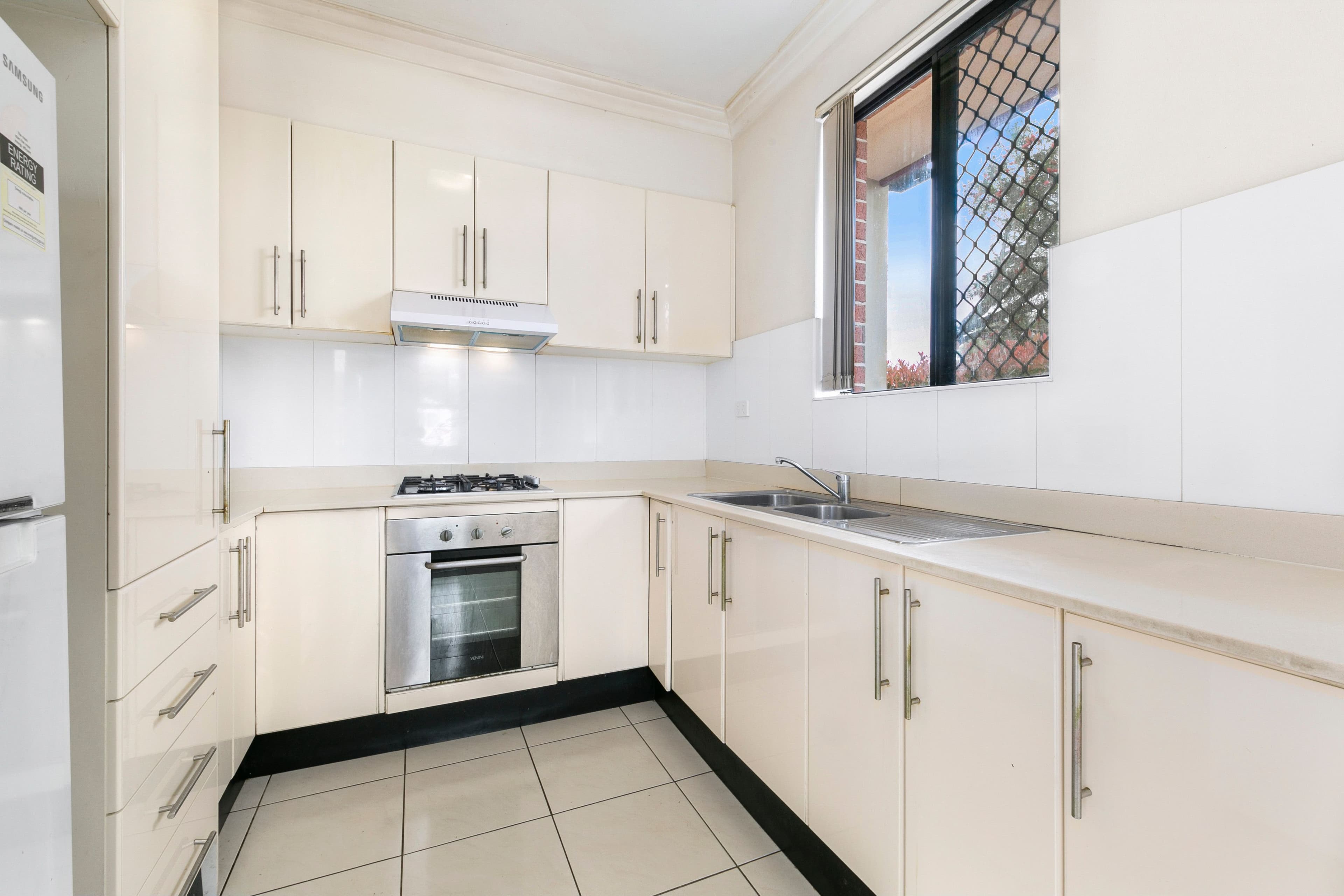 9 Gray Street, Granville NSW 2142, Granville - Thumbnail 2