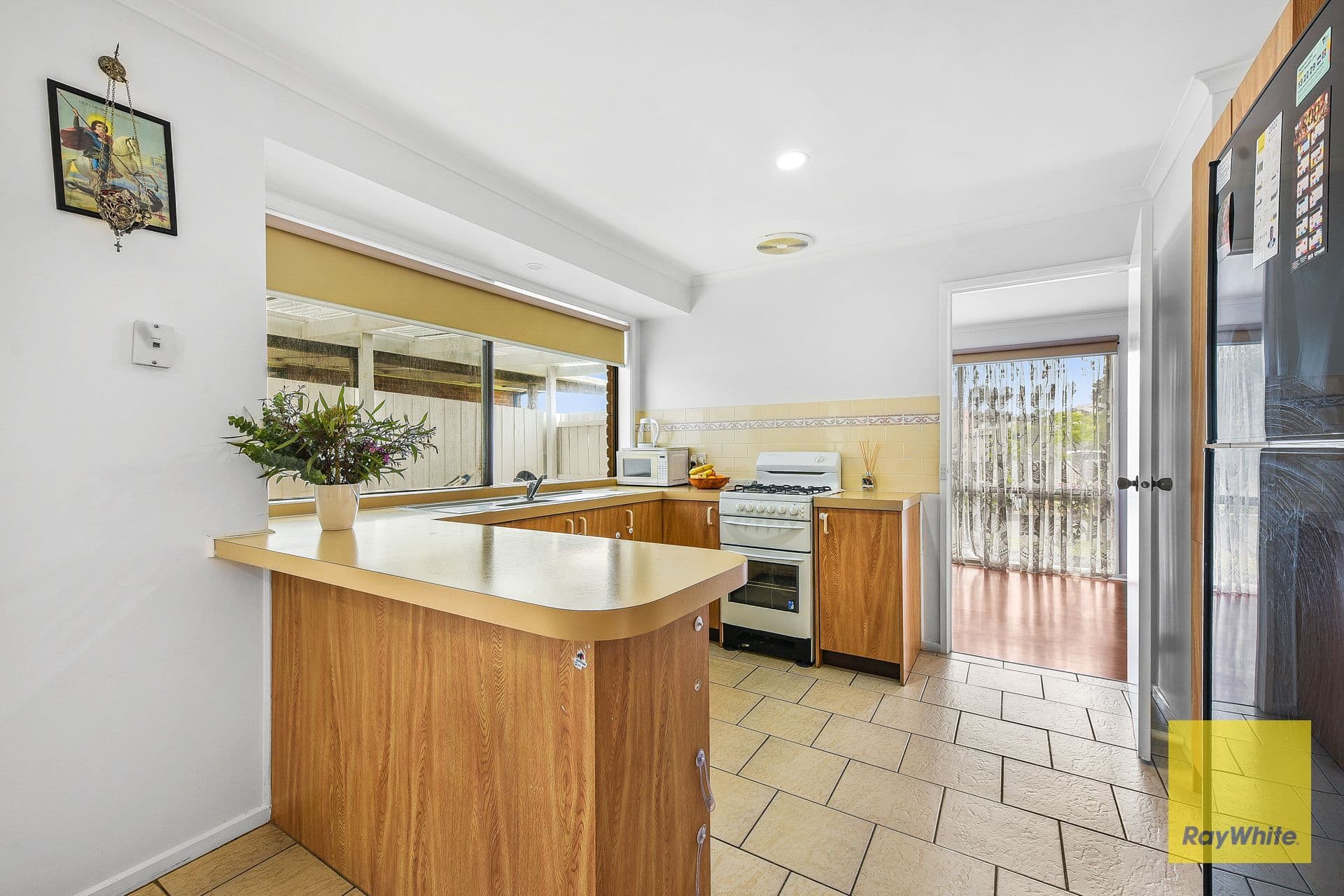 5 Hoysted Avenue, Cranbourne North VIC 3977, Cranbourne North - Thumbnail 5