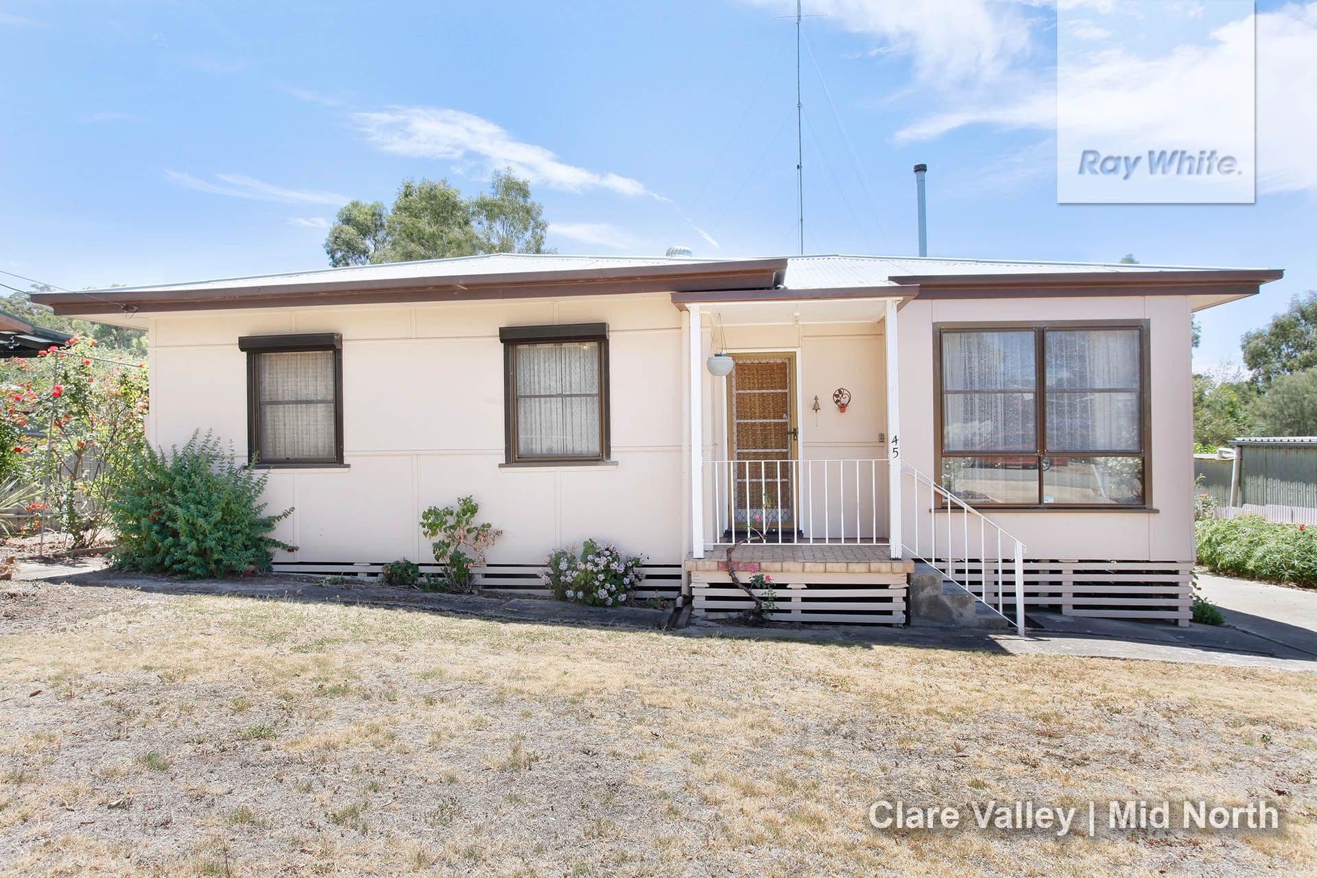 45 Essington Avenue, Clare SA 5453, Clare - Thumbnail 2