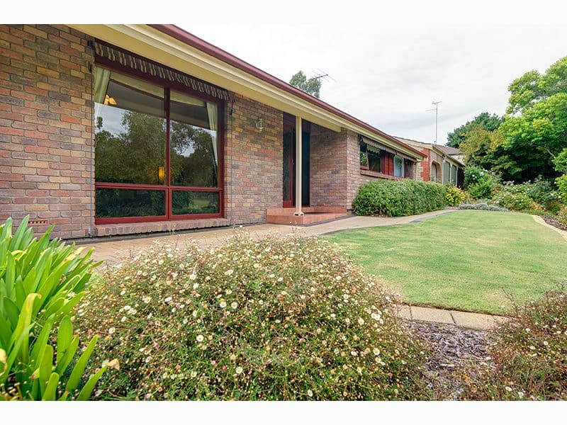 50 Horseshoe Drive, Aberfoyle Park SA 5159, Aberfoyle Park - Thumbnail 2