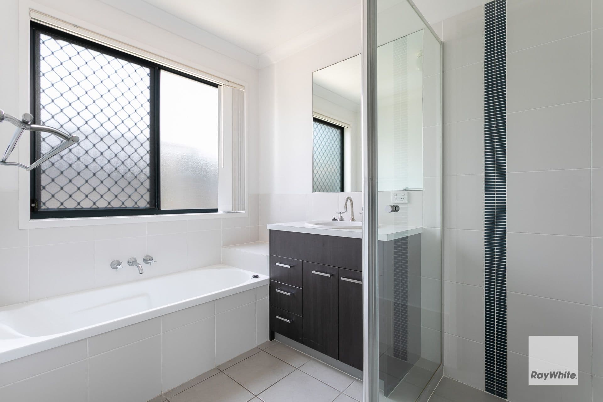 69 Azure Avenue, Redland Bay QLD 4165, Redland Bay - Thumbnail 7