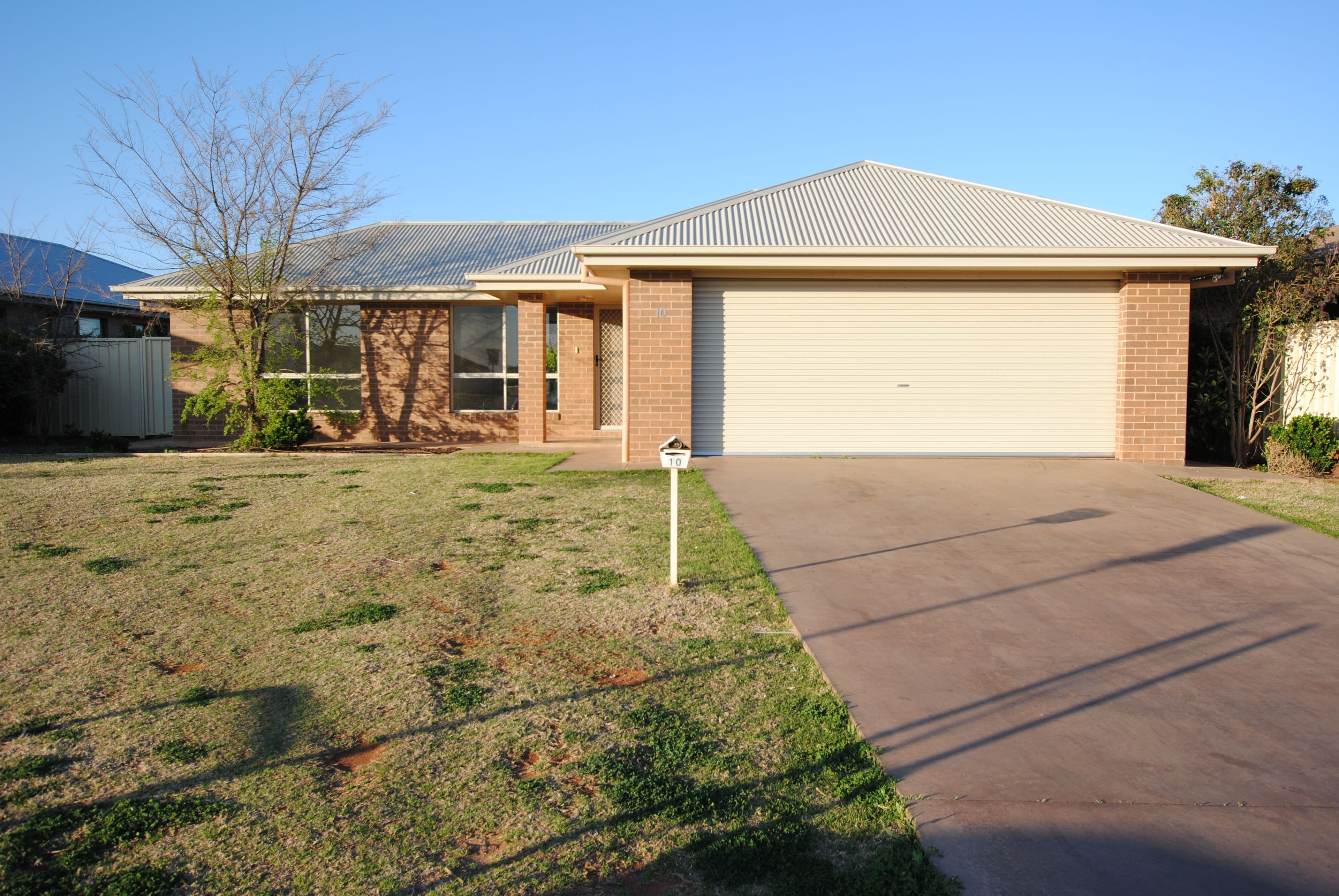 10 Gillmartin Drive, Griffith NSW 2680, Griffith - Image 1
