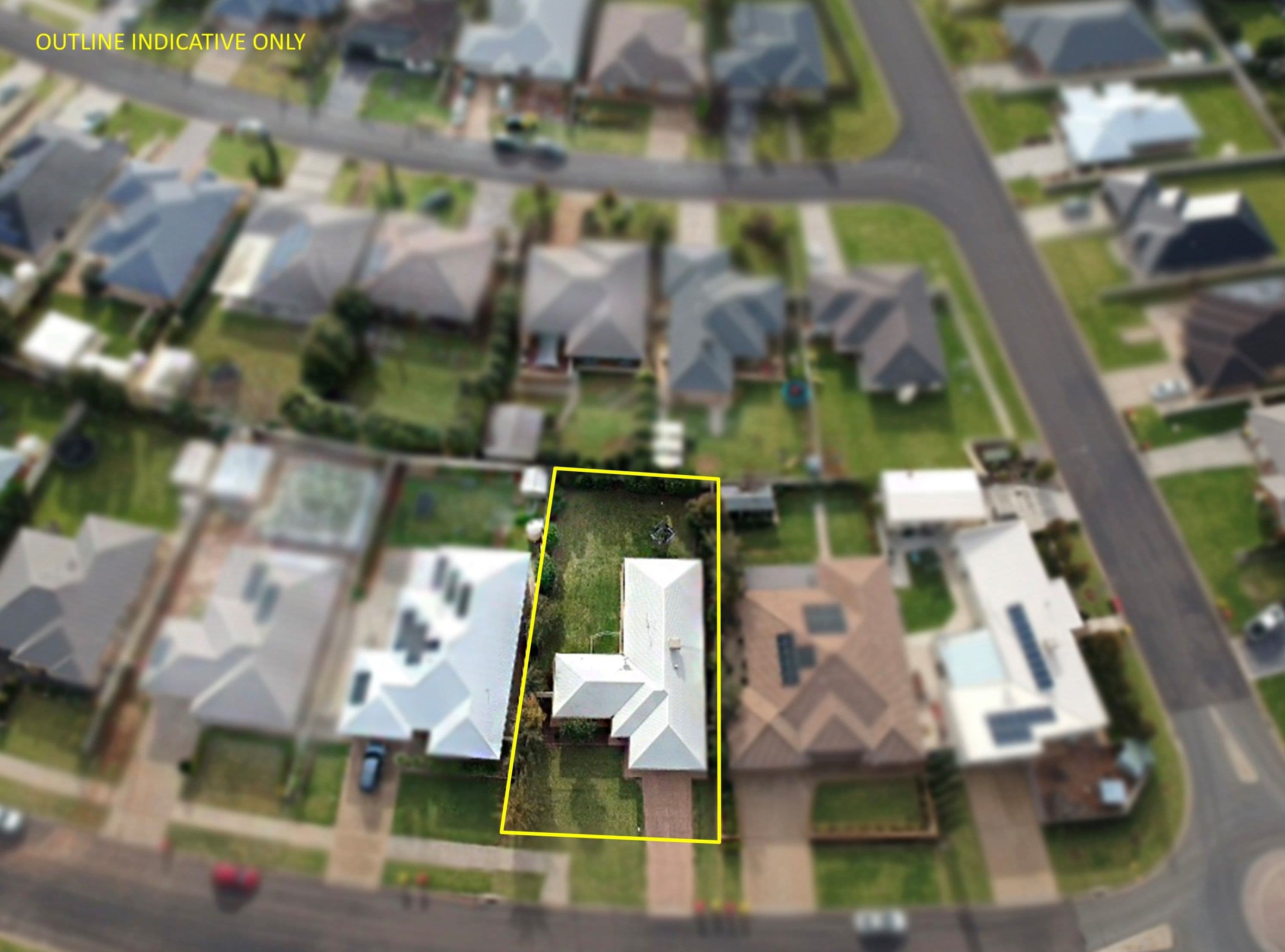 10 Gillmartin Drive, Griffith NSW 2680, Griffith - Thumbnail 2
