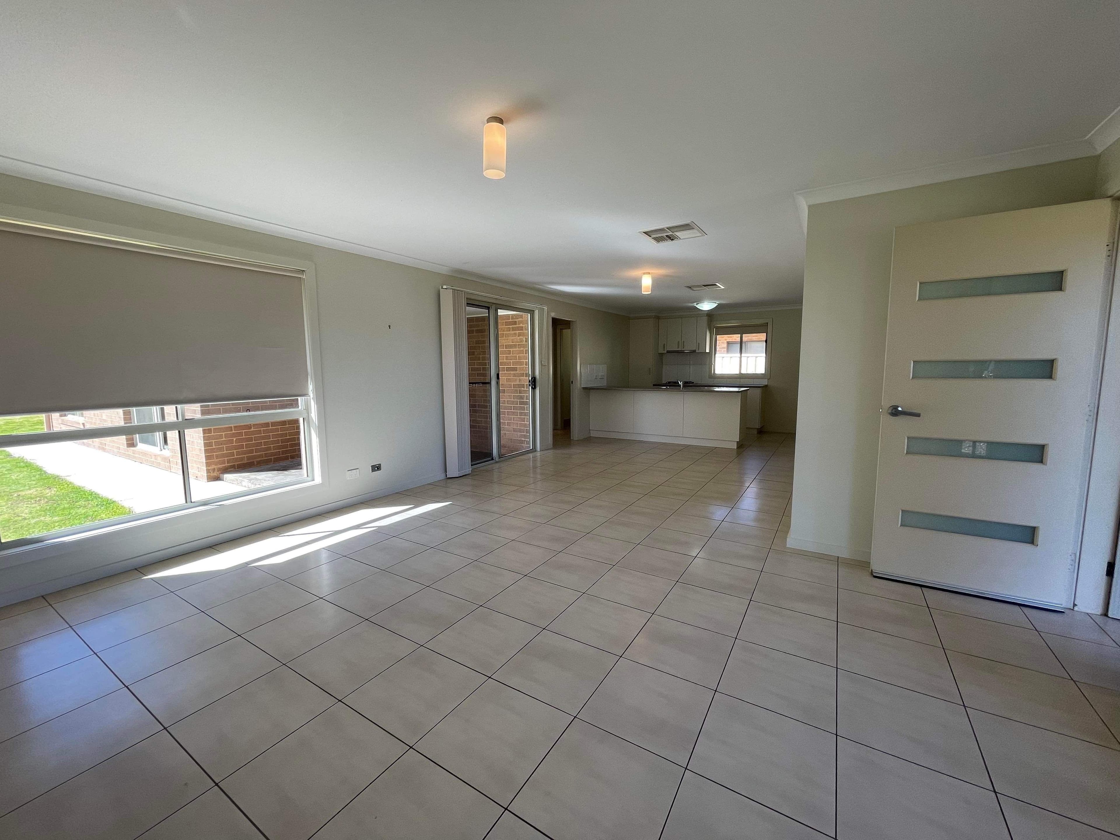 10 Gillmartin Drive, Griffith NSW 2680, Griffith - Thumbnail 4