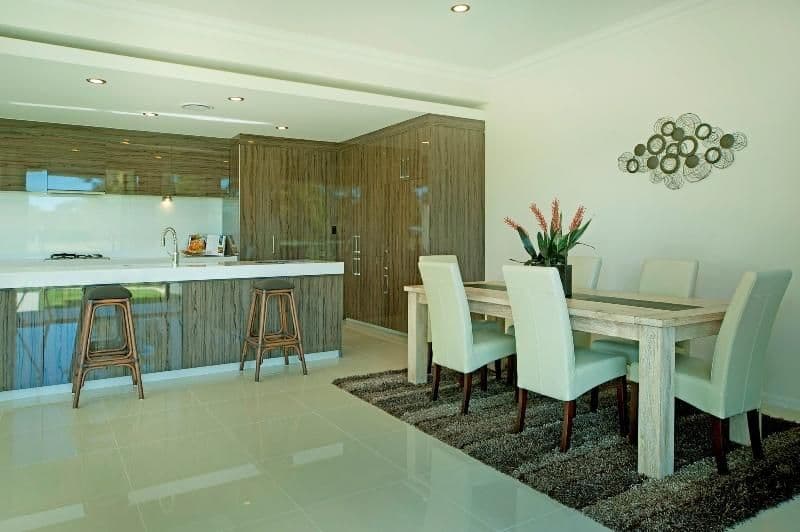 9104 Peter Senior Drive, HOPE ISLAND QLD 4212, Hope Island - Thumbnail 4