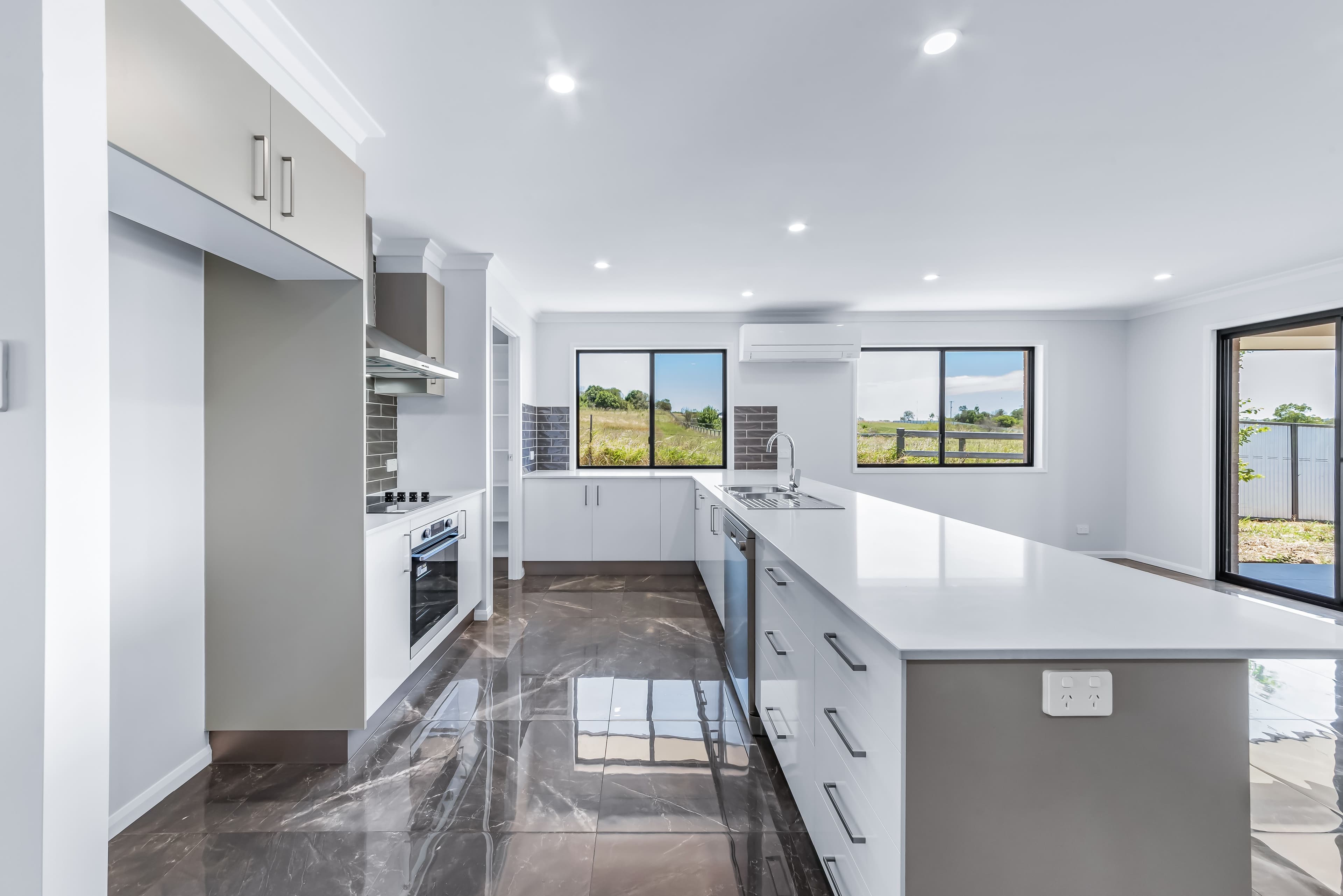 36 Chant Drive, Rosenthal Heights QLD 4370, Rosenthal Heights - Thumbnail 4