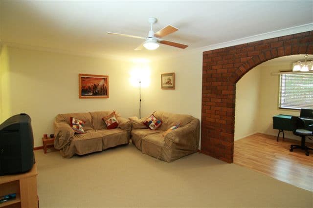 192  Tor Street, ROCKVILLE QLD 4350, Rockville - Thumbnail 2