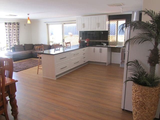 9 Liddington Rise, LEDA WA 6170, Leda - Thumbnail 2