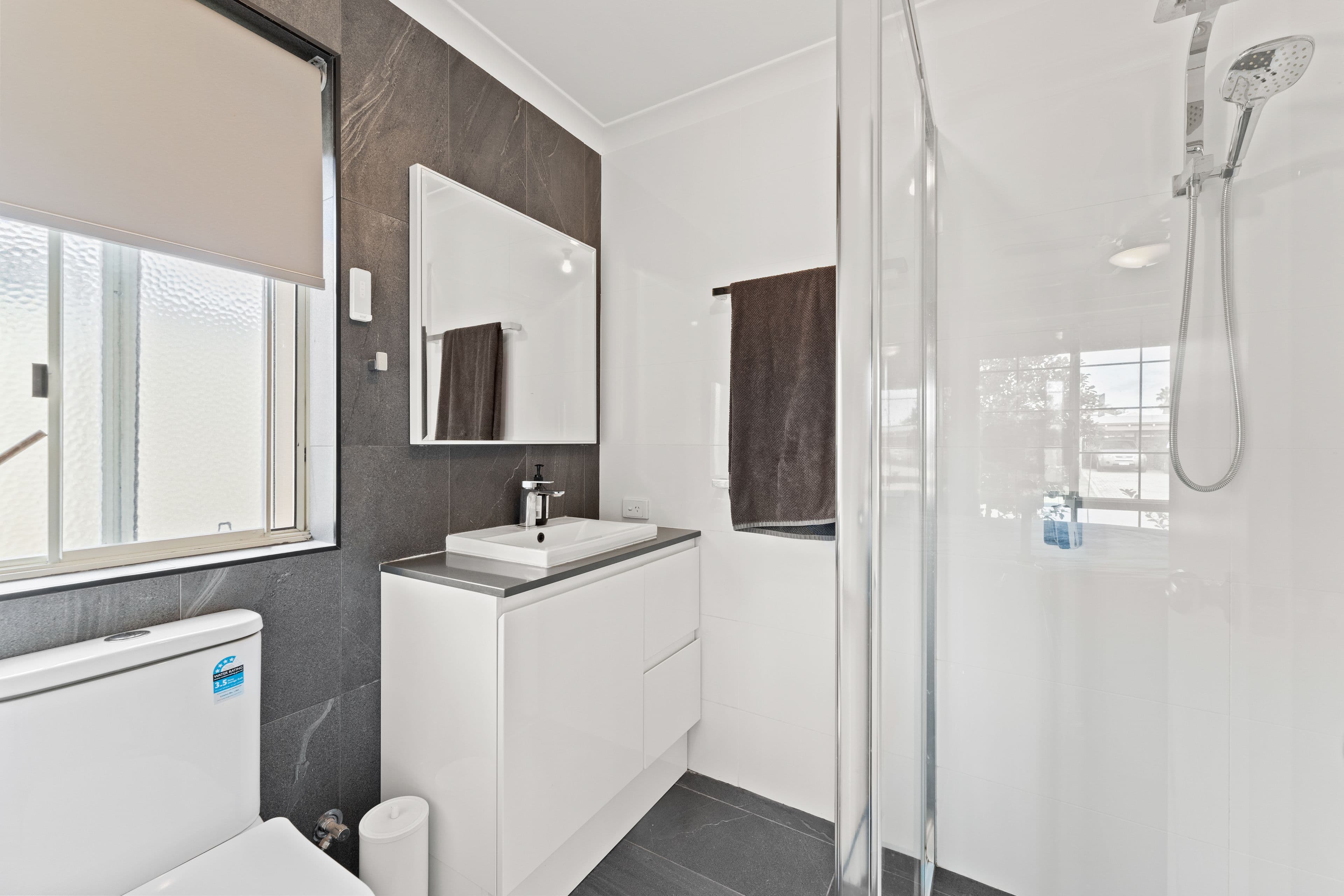 7 Cadiz Place, Warnbro WA 6169, Warnbro - Thumbnail 8