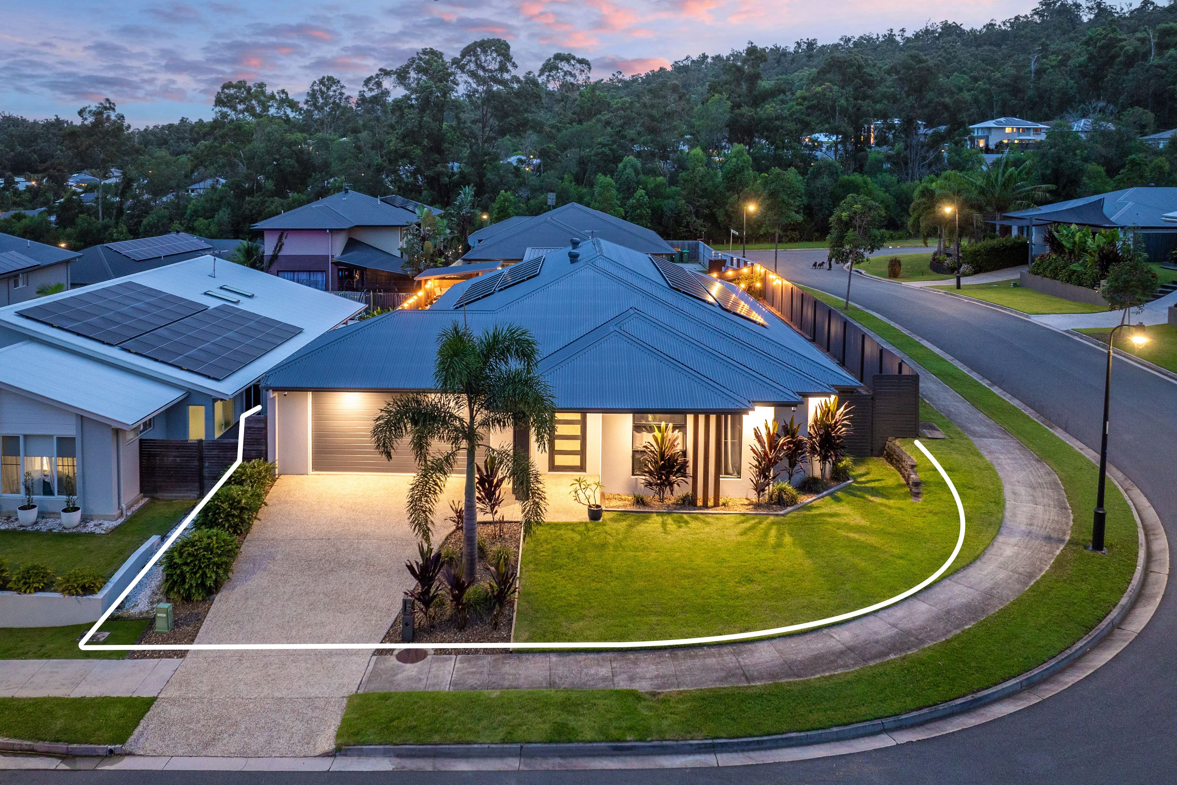 3 Kirra Heights Court, Upper Coomera QLD 4209, Upper Coomera - Thumbnail 2