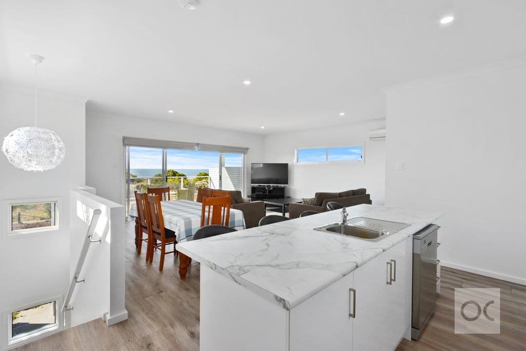 21 Outlook Road, Black Point - Thumbnail 5