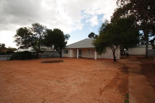 27 Lake Avenue, BARMERA SA 5345, Barmera - Thumbnail 3