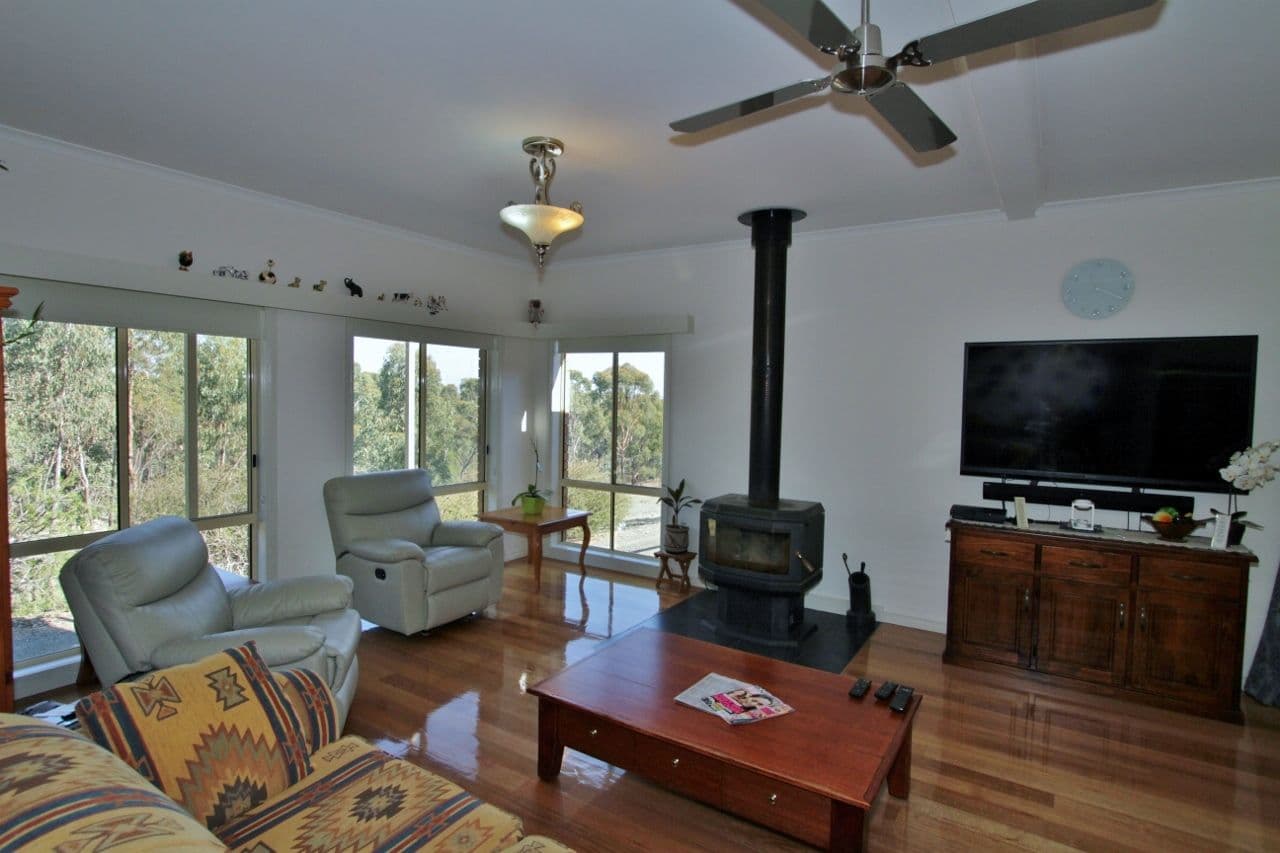 427 Heathcote - Redesdale Road, Heathcote VIC 3523, Heathcote - Thumbnail 6